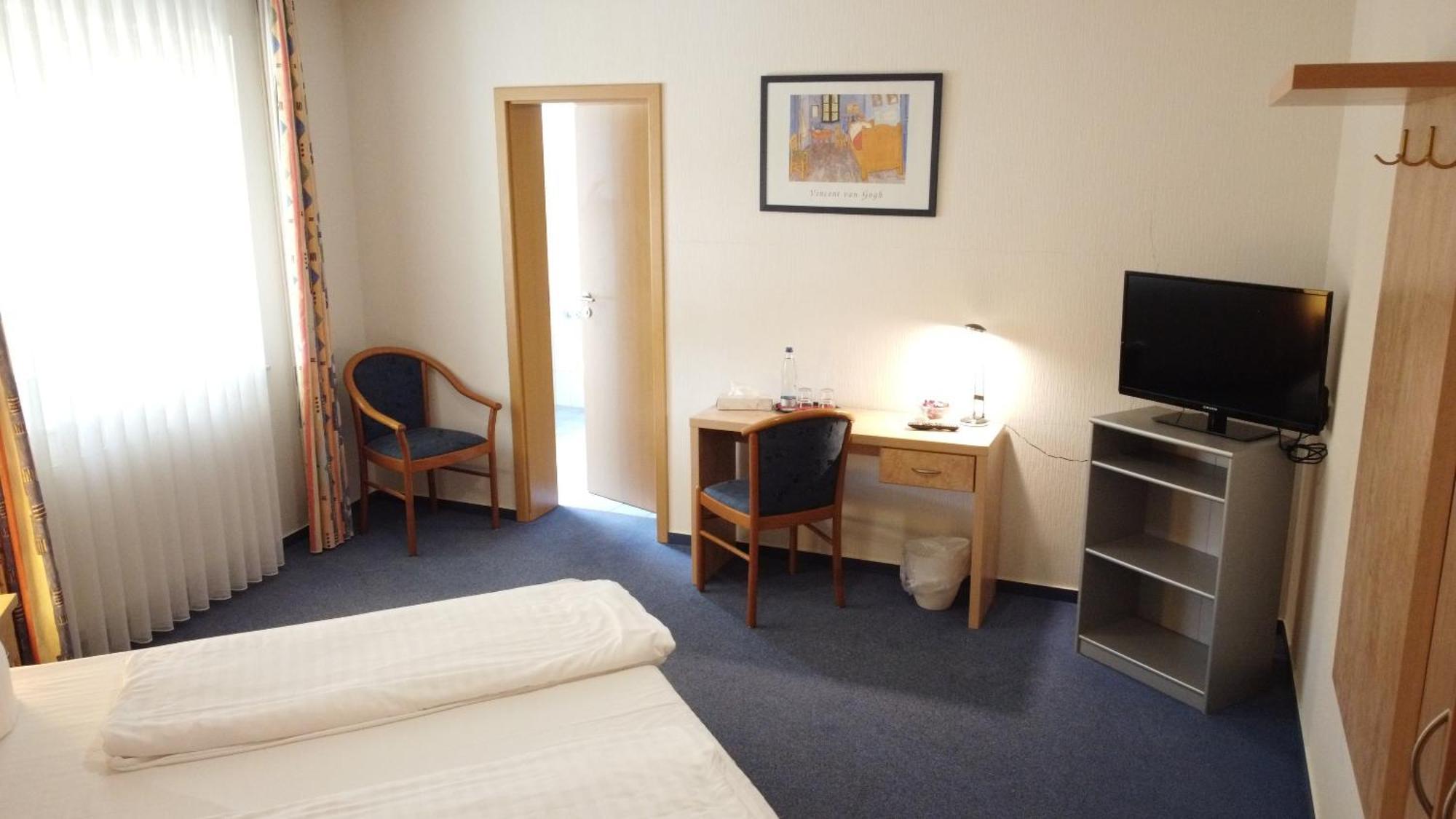 Sorella Hotel 3*